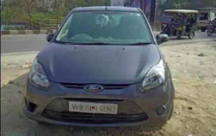 Ford Figo 1.2P TITANIUM MT 2010