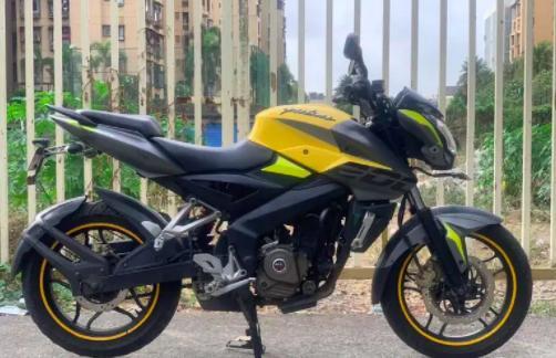 Bajaj Pulsar NS 200 2014