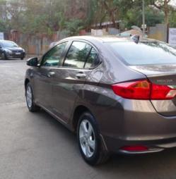 Honda City V i-VTEC 2015
