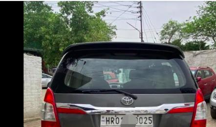 Toyota Innova 2.5 V 7 STR 2014