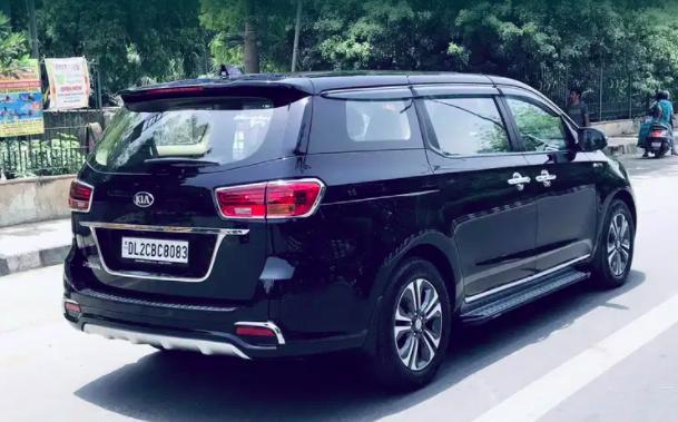 Kia Carnival Premium 7 STR 2021