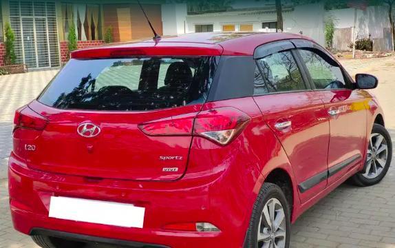 Hyundai Elite i20 Sportz 1.4 CRDi 2015