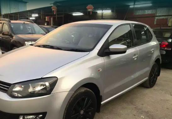 Volkswagen Polo Highline 1.2L (P) 2013