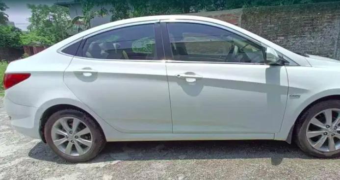 Hyundai Verna 1.6 CRDI SX 2012