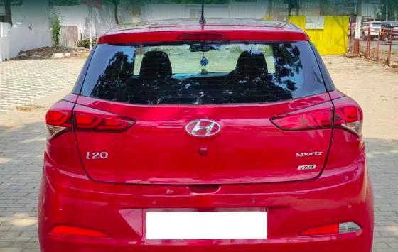Hyundai Elite i20 Sportz 1.4 CRDi 2015