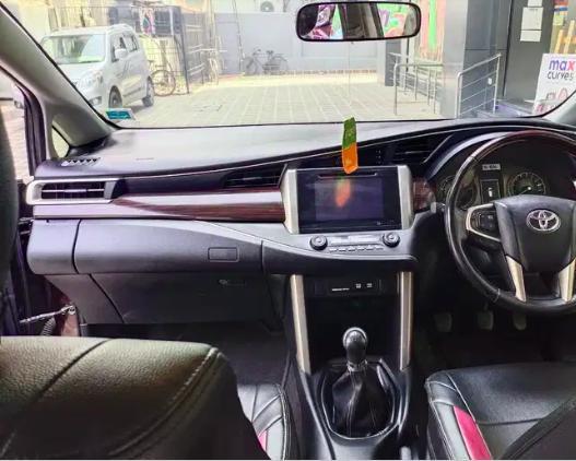 Toyota Innova Crysta 2.4 VX 7 STR 2019