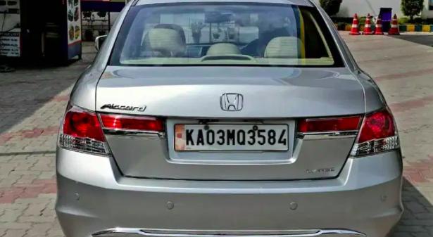 Honda Accord 2.4 ELEGANCE MT 2012