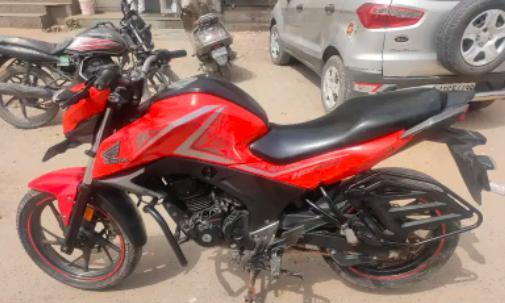 Honda CB Hornet 160R CBS 2018