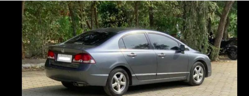 Honda Civic 1.8 V AT 2010