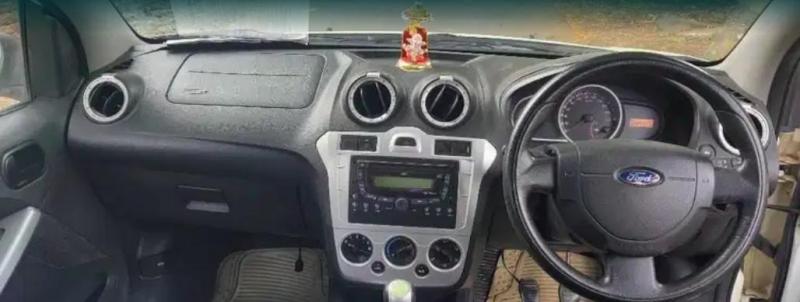 Ford Figo 1.5D TITANIUM PLUS MT 2012