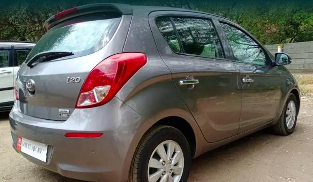 Hyundai i20 Asta 1.2 (O) With Sunroof 2013