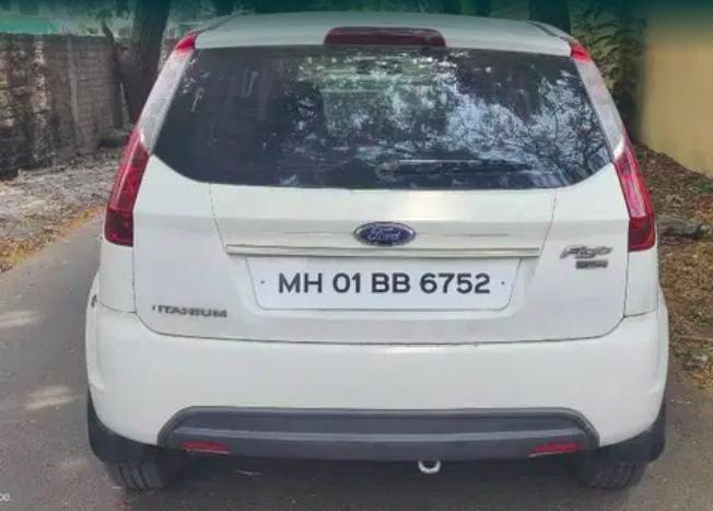 Ford Figo 1.5D TITANIUM PLUS MT 2012