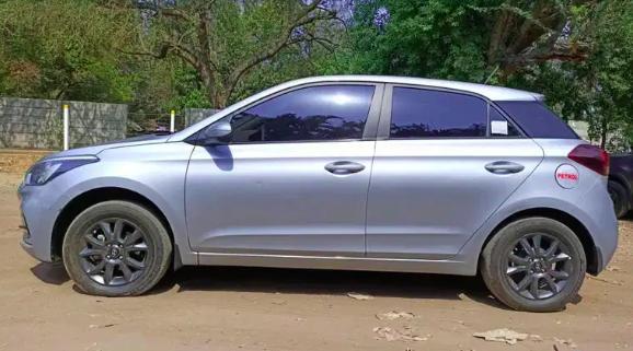 Hyundai Elite i20 Sportz 1.2 Opt 2020