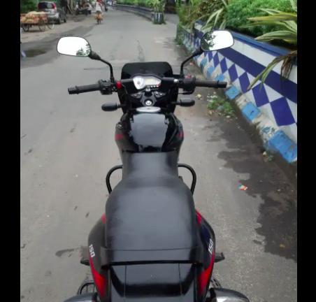 Bajaj Pulsar 150cc 2011