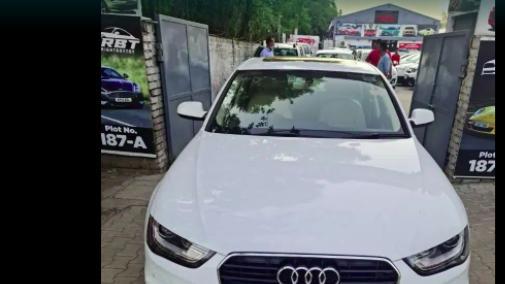 Audi A4 2.0 TDI Premium 2013