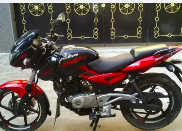 Bajaj Pulsar 180cc 2016