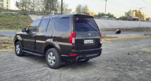 Tata Safari Storme 2.2 VX 4x2 2013