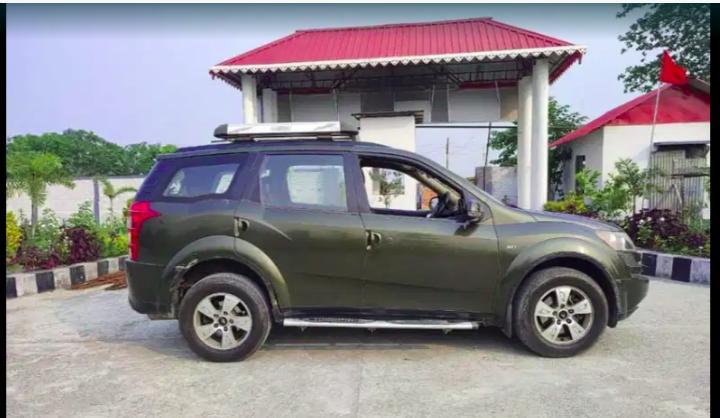 Mahindra XUV500 W8 2012