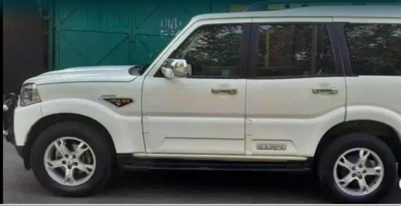 Mahindra Scorpio S10 7 Seater 2017