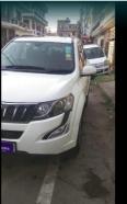 Mahindra XUV500 W10 2016