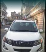 Mahindra XUV500 W10 2016