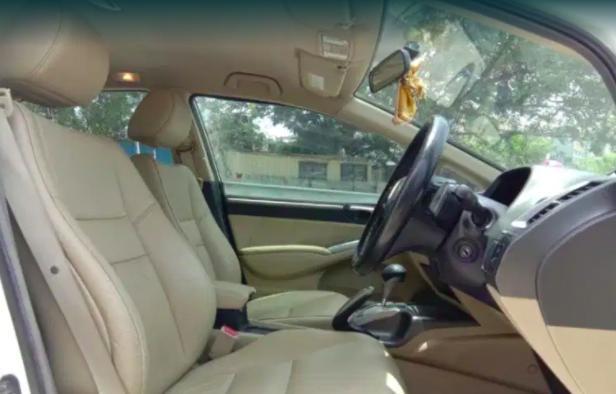 Honda Civic 1.8 V AT 2012