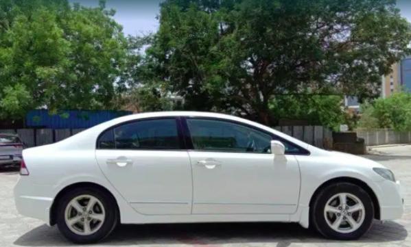 Honda Civic 1.8 V AT 2012