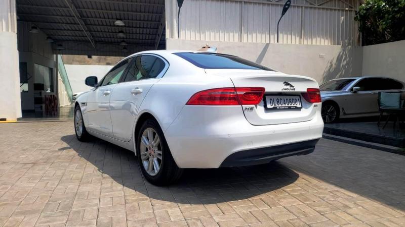 Jaguar XE Prestige 2017