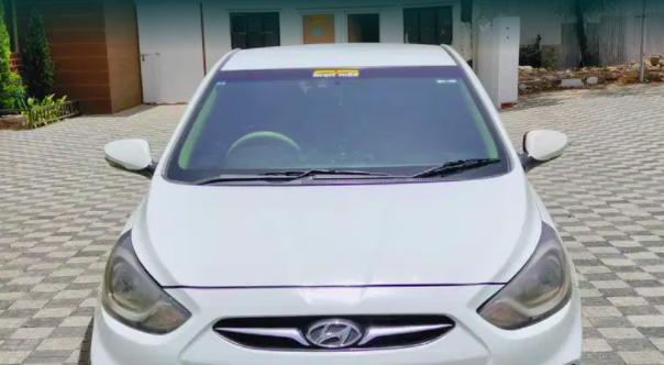 Hyundai Verna VGT CRDI 1.5 2012