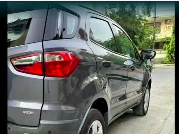 Ford EcoSport Ambiente 1.5L TDCi 2015