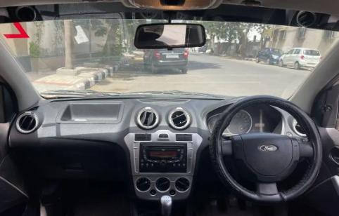 Ford Figo 1.5 TDCI Titanium 2010