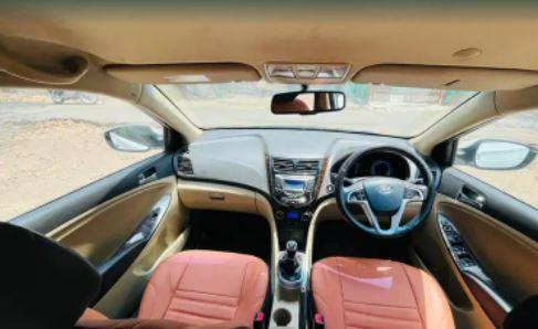 Hyundai Verna FLUIDIC 1.6 SX VTVT  OPT 2012