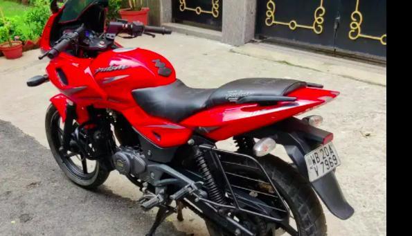 Bajaj Pulsar 220cc 2018