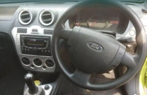 Ford Figo TREND 1.2 TI-VCT 2011