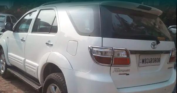 Toyota Fortuner 2.8 4x2 MT 2011