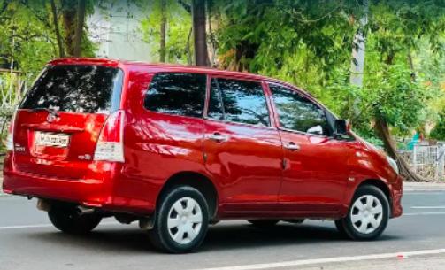 Toyota Innova 2.5 G 7 STR BS IV 2011