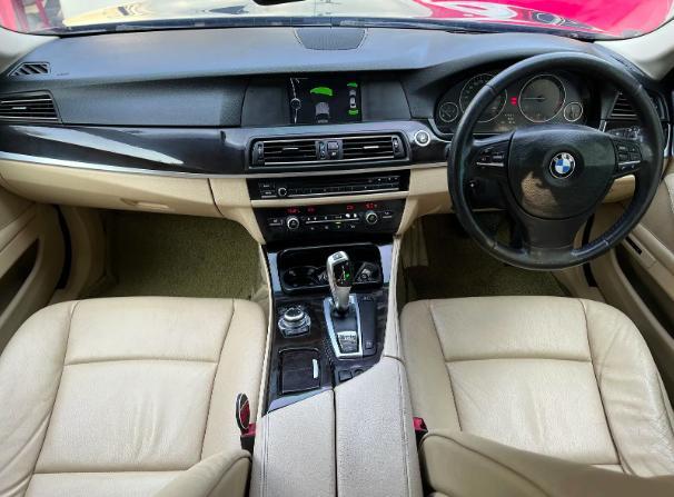 BMW 5 Series 520d 2011