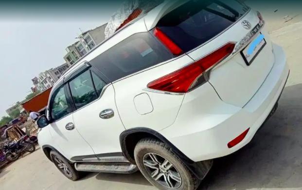 Toyota Fortuner 2.8 4x2 AT 2018