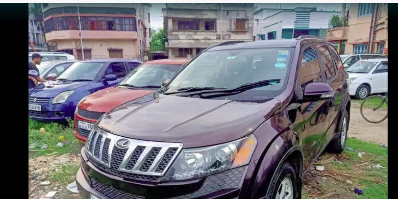 Mahindra XUV500 W8 2012