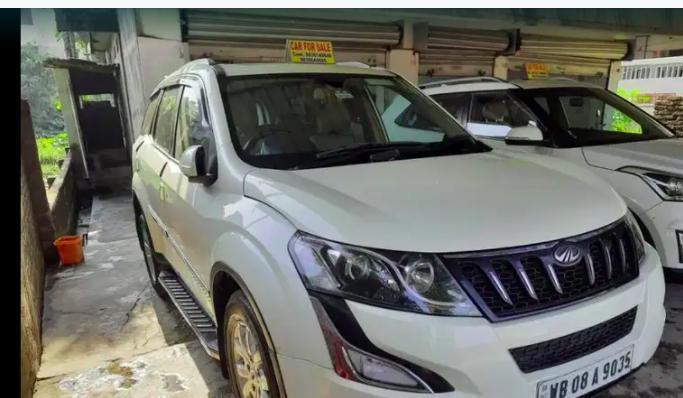 Mahindra XUV500 W10 2015