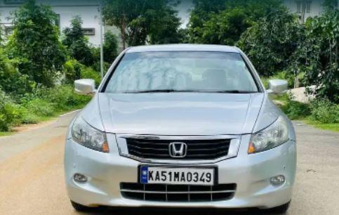 Honda Accord 2.4 AT 2010
