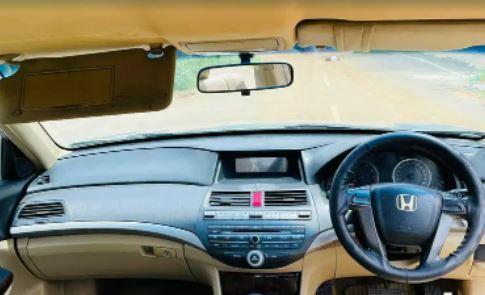 Honda Accord 2.4 AT 2010