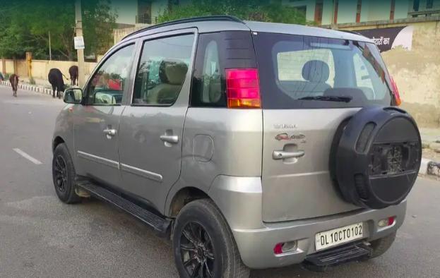 Mahindra Quanto C6 2013