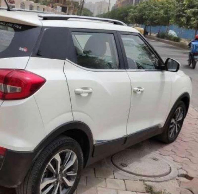 Mahindra XUV300 W8 (O) Petrol 2022
