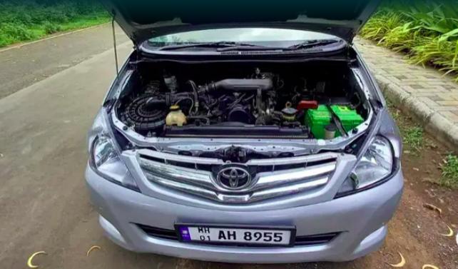 Toyota Innova 2.0 V 2009