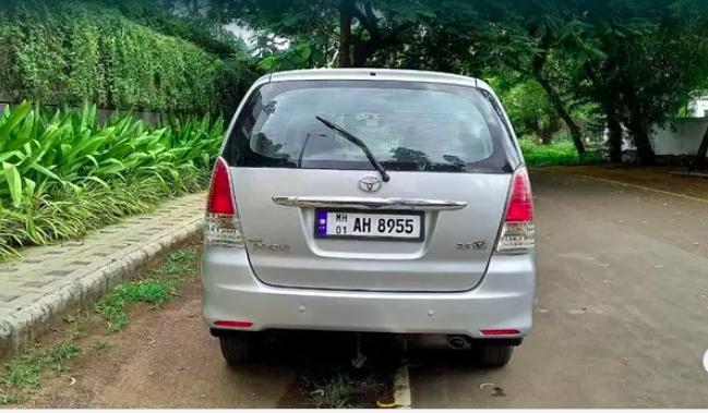 Toyota Innova 2.0 V 2009