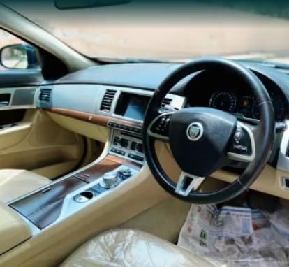 Jaguar XF 2.2 Diesel Luxury 2013