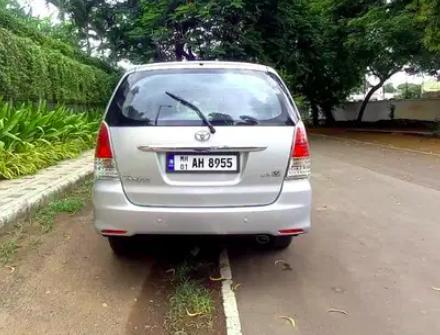 Toyota Innova 2.0 V 2009