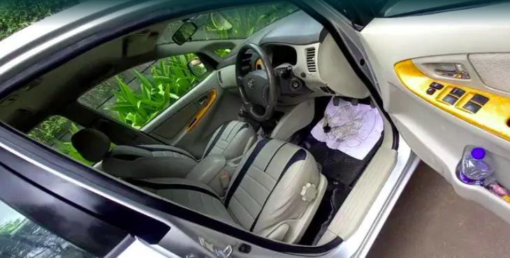 Toyota Innova 2.0 V 2009