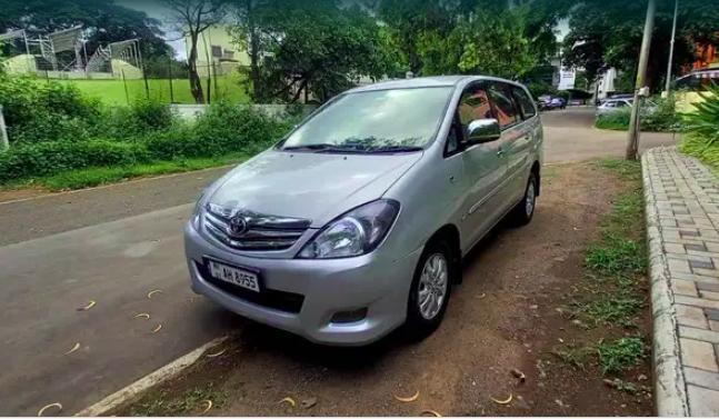 Toyota Innova 2.0 V 2009